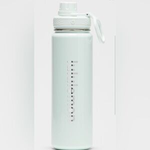 BRAND NEW Lululemon back to life insulated sport bottle 24oz